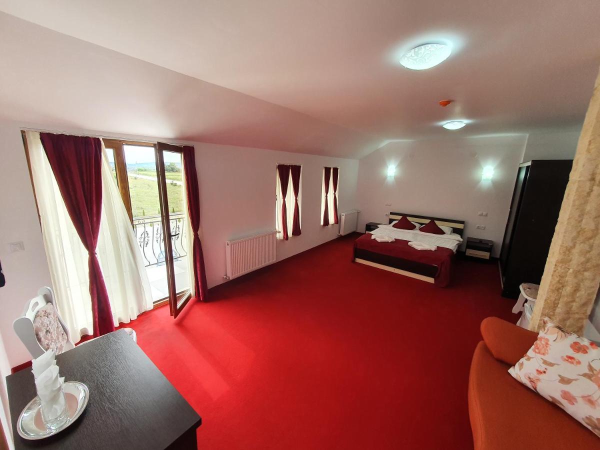 Ari Events Hotel Caseiu Luaran gambar