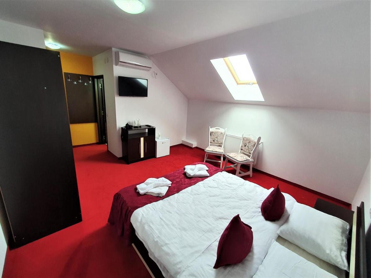 Ari Events Hotel Caseiu Luaran gambar